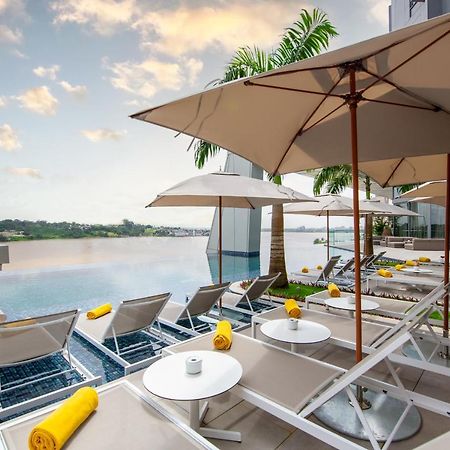 Noom Hotel Abidjan Plateau Exterior photo The pool at the hotel