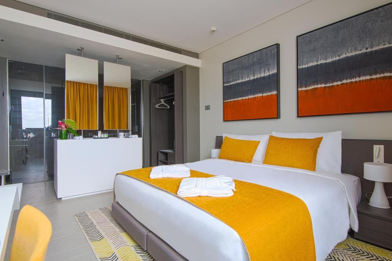 Noom Hotel Abidjan Plateau Exterior photo