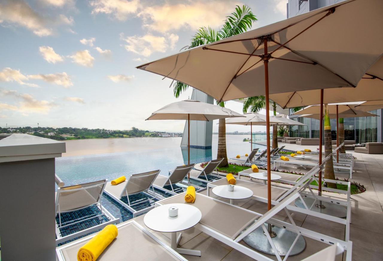 Noom Hotel Abidjan Plateau Exterior photo The pool at the hotel